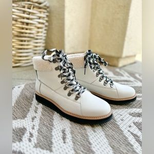 NWT-TOMS Mesa Waterproof Lace Up Boots